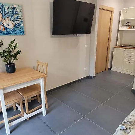 Domus Augustea Gæstehus