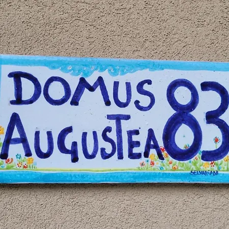 Domus Augustea Guest house *